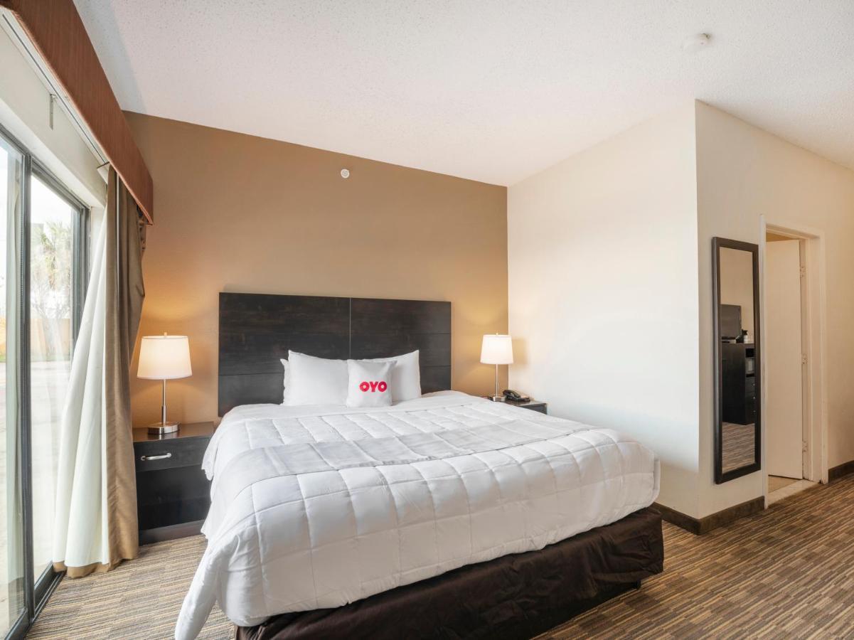 Baymont By Wyndham North Houston