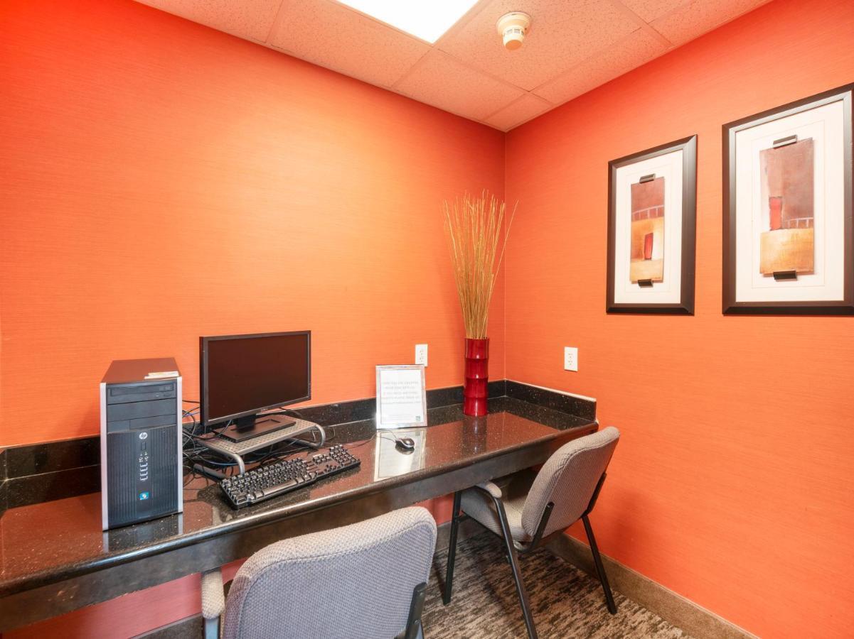 Hotel Baymont By Wyndham North 3*